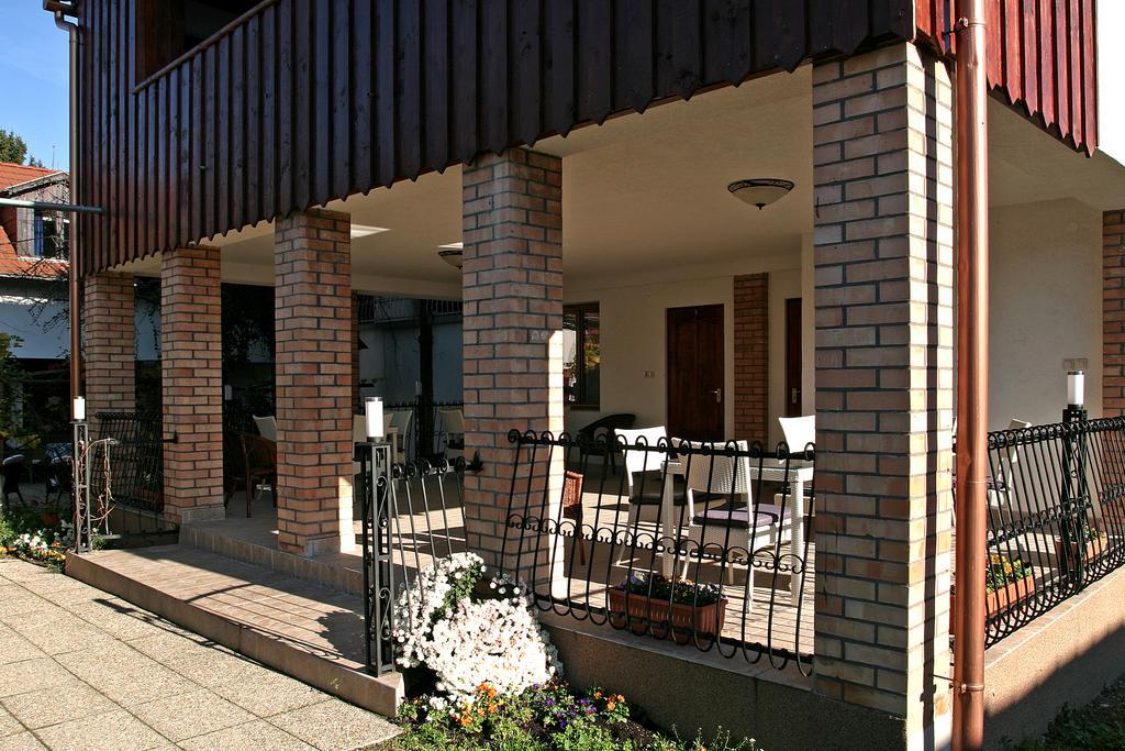 빌라니 Polgar Panzio B&B 외부 사진
